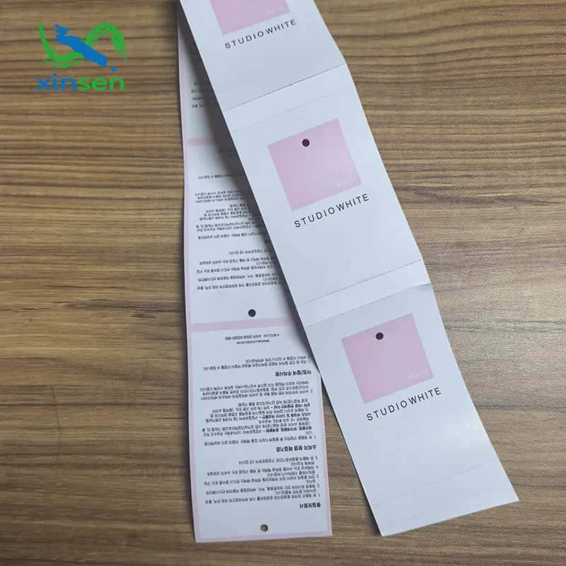 衣類のハングタグラベル